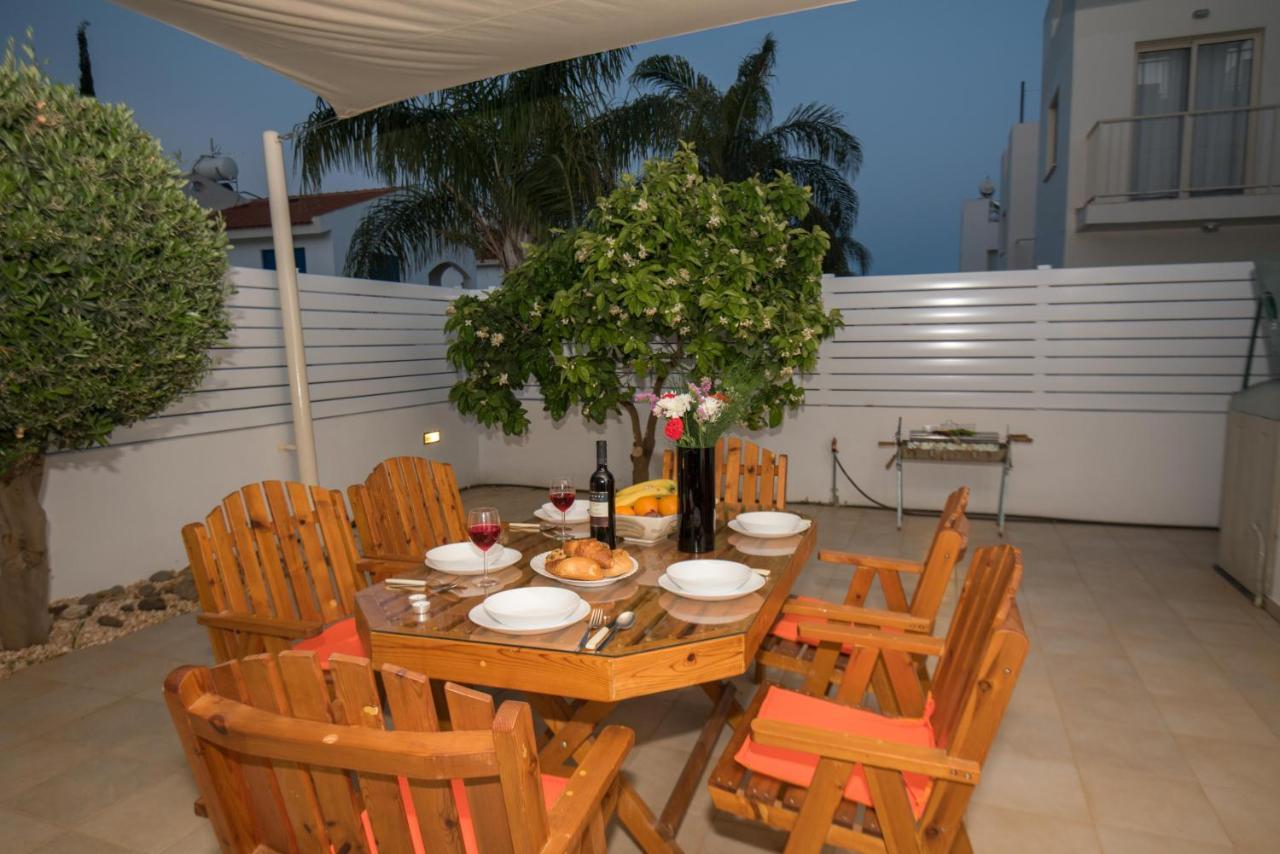 Villa Pomelo โปรทาราส ภายนอก รูปภาพ